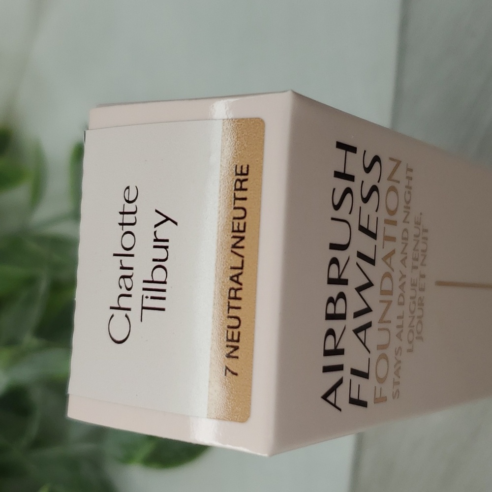 NEW CHARLOTTE TILBURY Airbrush Flawless Longwear Foundation 7 Neutral 30… - Picture 3 of 8